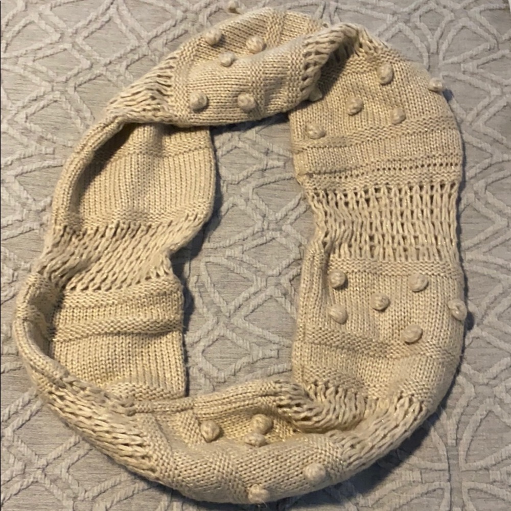 Infinity scarf